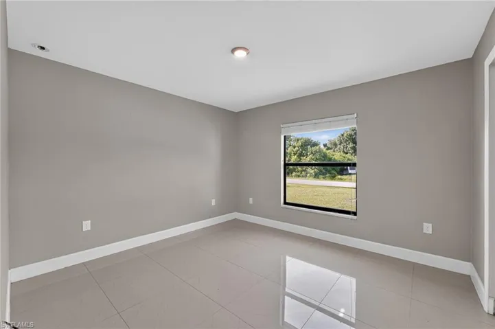 2712 15th St Sw, Lehigh Acres, Florida 33976