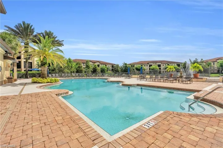 13010 Positano Cir 108, Naples, Florida 34105