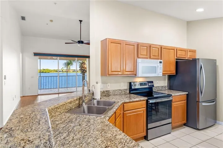 2627 Somerville Loop 605, Cape Coral, Florida 33991