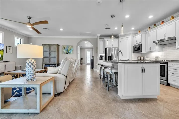 3135 Walnut Grove Ln, Alva, Florida 33920