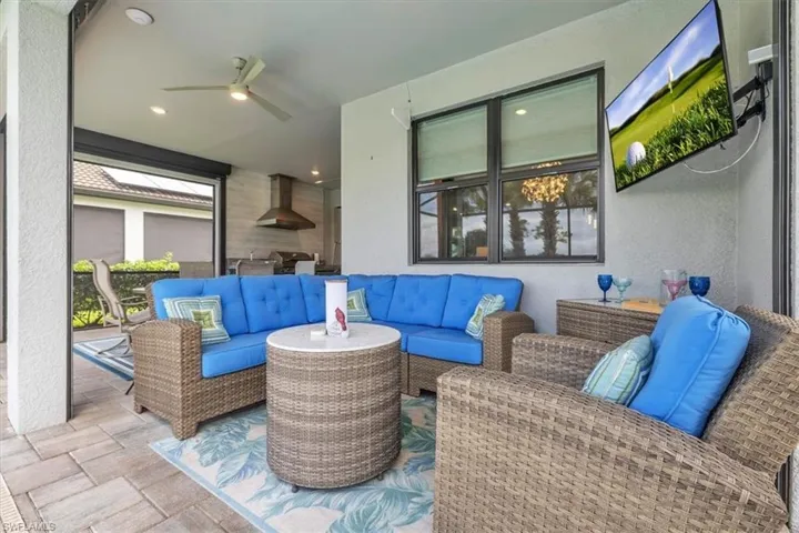 Additional lounging area