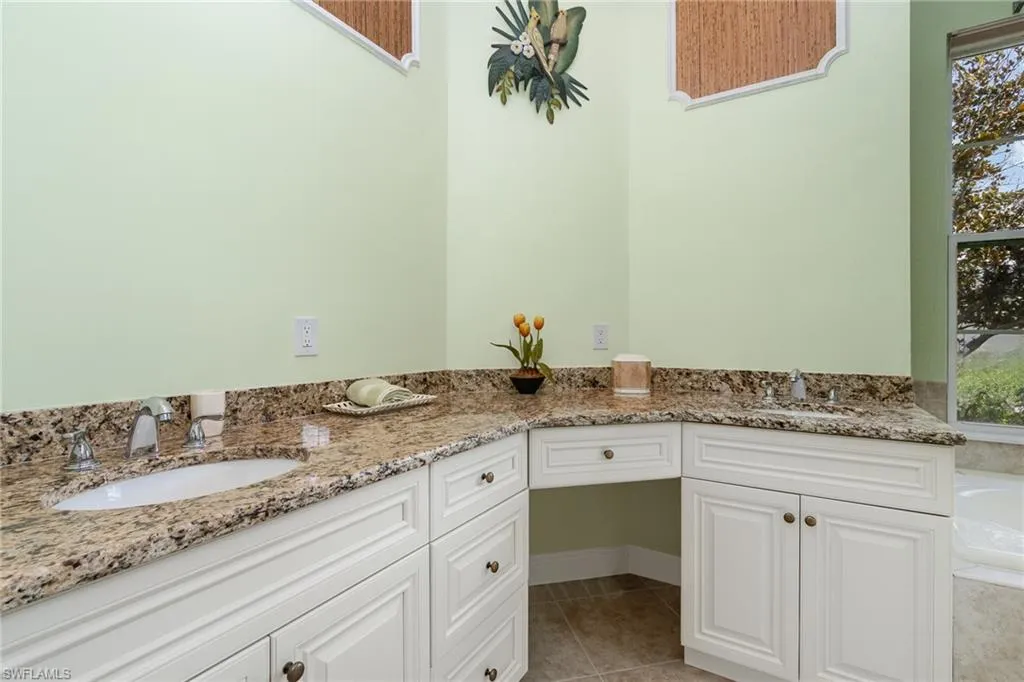 16121 Sand Ridge CT, Fort Myers, FL 33908,225050779