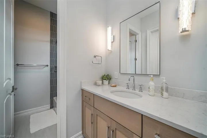 470 17th Ave S, Naples, Florida 34102