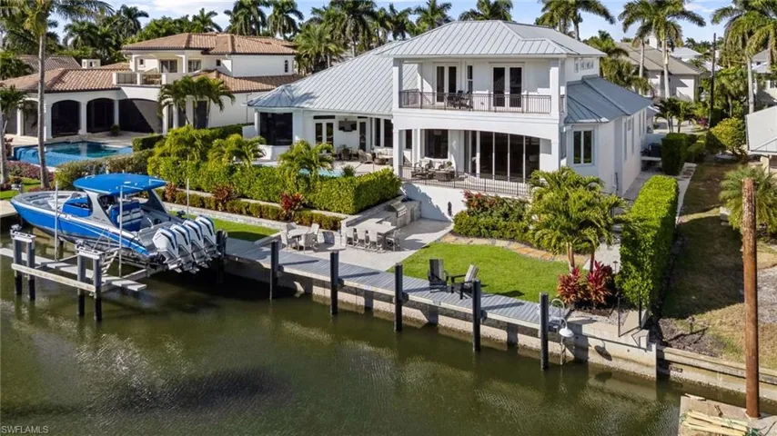470 17th Ave S, Naples, Florida 34102