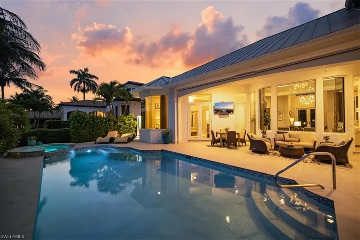 470 17th Ave S, Naples, Florida 34102