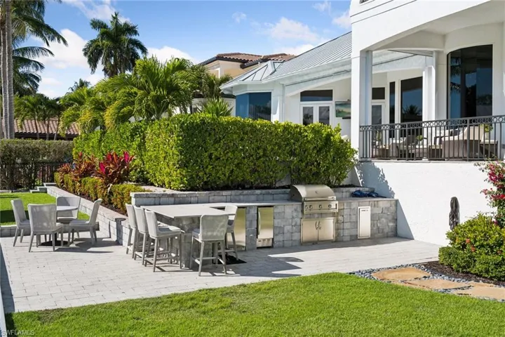 470 17th Ave S, Naples, Florida 34102