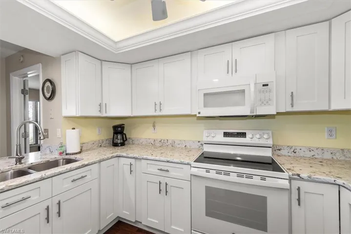 5805 Trailwinds Dr 314, Fort Myers, Florida 33907