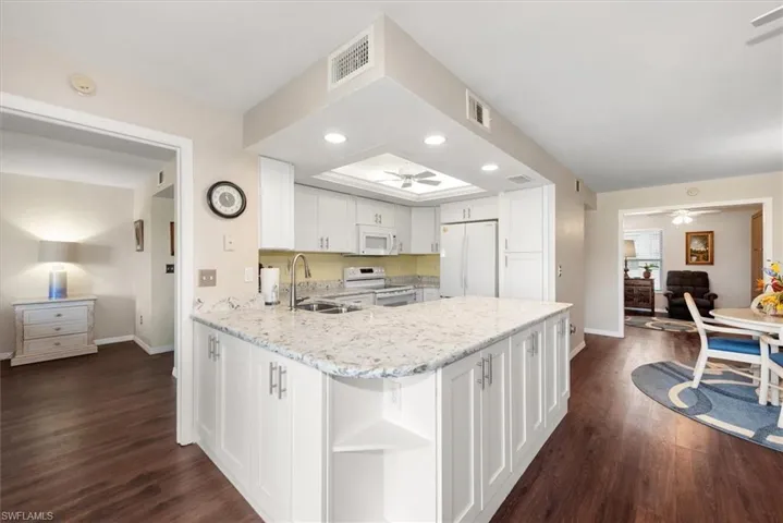 5805 Trailwinds Dr 314, Fort Myers, Florida 33907