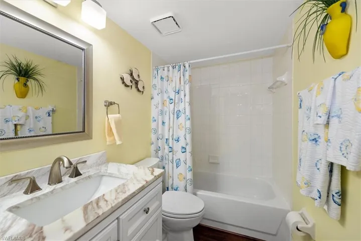 5805 Trailwinds Dr 314, Fort Myers, Florida 33907