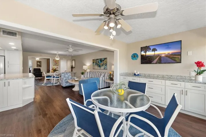 5805 Trailwinds Dr 314, Fort Myers, Florida 33907