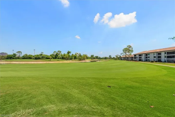 5805 Trailwinds Dr 314, Fort Myers, Florida 33907