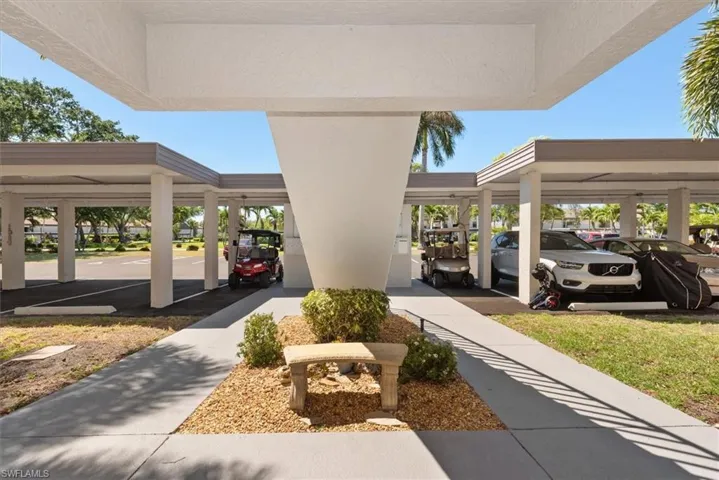 5805 Trailwinds Dr 314, Fort Myers, Florida 33907