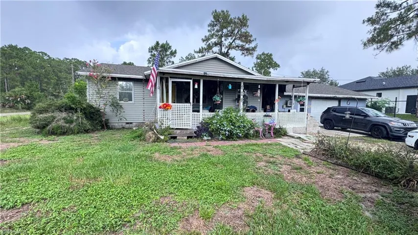 406 8th St, Lehigh Acres, Florida 33972