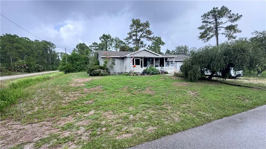 406 8th St, Lehigh Acres, Florida 33972
