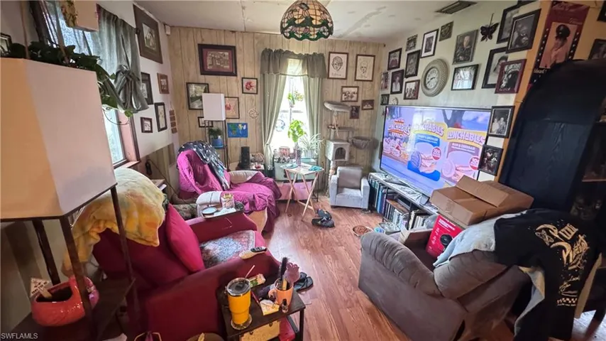 406 8th St, Lehigh Acres, Florida 33972