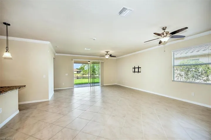 Wonderful open concept floor plan with diagonal tiled open concept main living area!