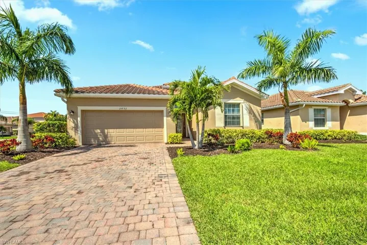 Gorgeous palm trees and newer landscaping updated!