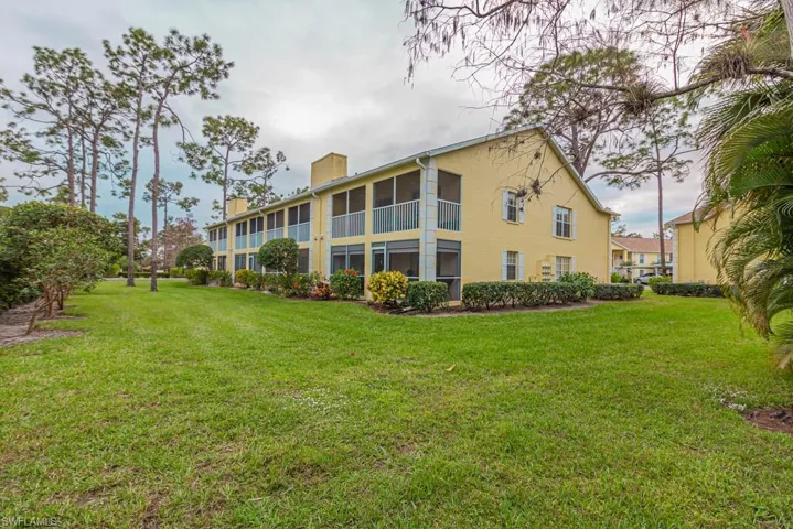 2562 Kings Lake Blvd, Naples, Florida 34112