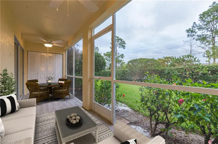 2562 Kings Lake Blvd, Naples, Florida 34112