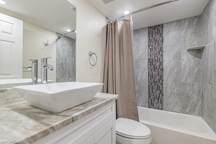 2562 Kings Lake Blvd, Naples, Florida 34112