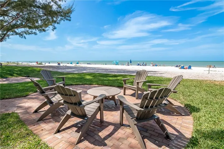 750 Mooring Line Dr N # 205, Naples Fl 34102