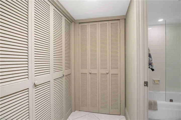 750 Mooring Line Dr N # 205, Naples Fl 34102