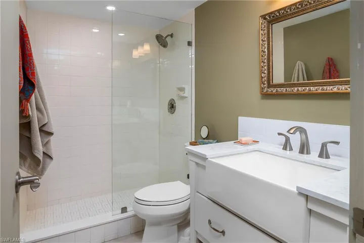 750 Mooring Line Dr N # 205, Naples Fl 34102