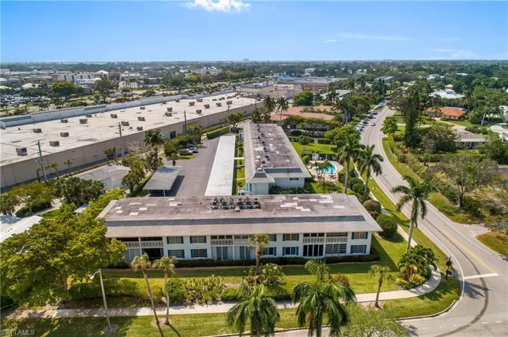 750 Mooring Line Dr N # 205, Naples Fl 34102