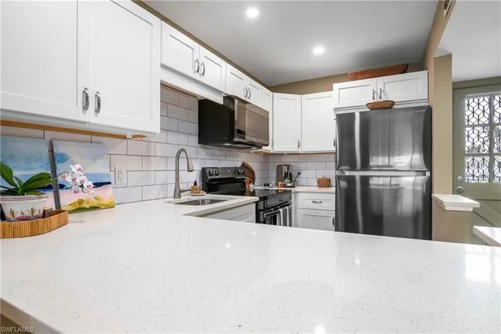 750 Mooring Line Dr N # 205, Naples Fl 34102