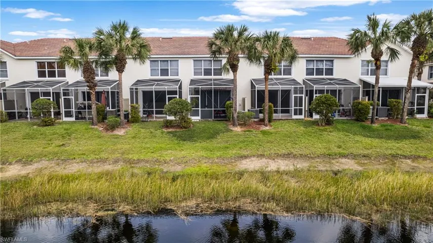 835  Hampton  CIR, Naples, FL 34105