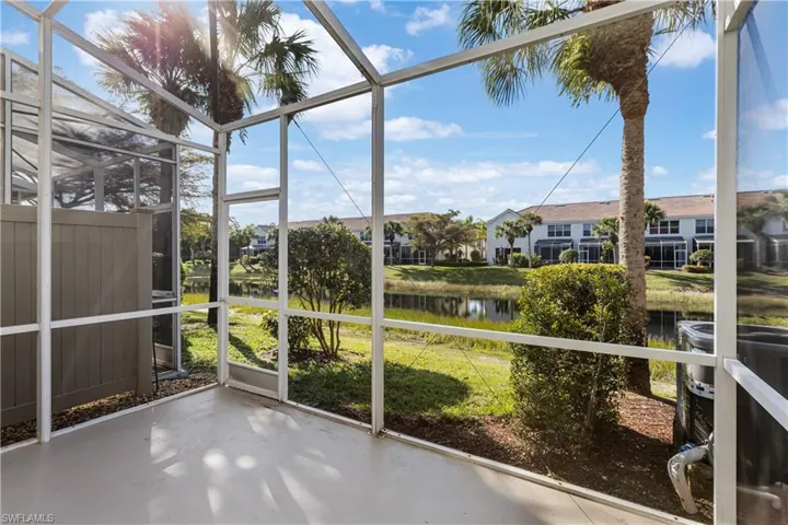 835  Hampton  CIR, Naples, FL 34105