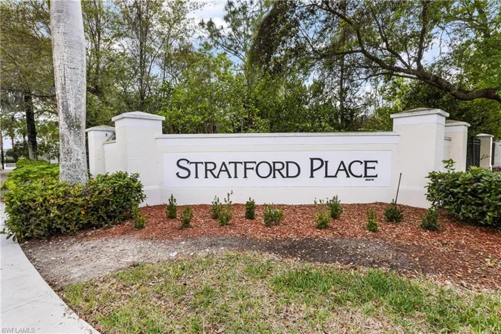 835  Hampton  CIR, Naples, FL 34105