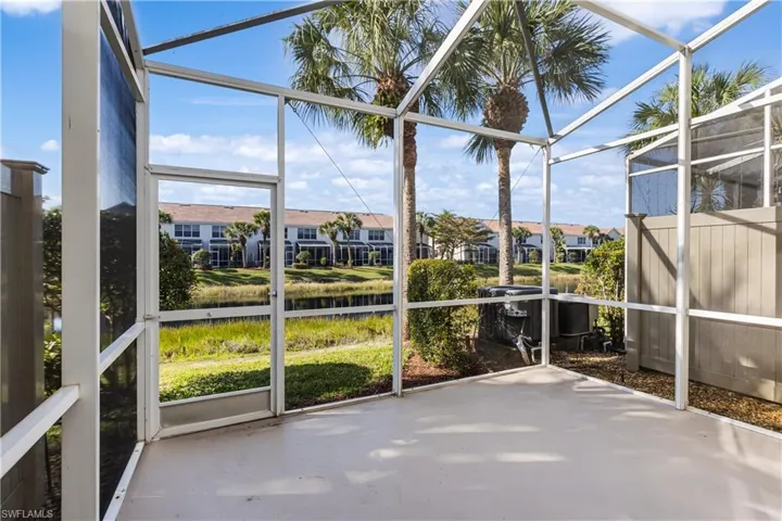 835  Hampton  CIR, Naples, FL 34105