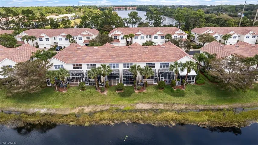 835  Hampton  CIR, Naples, FL 34105