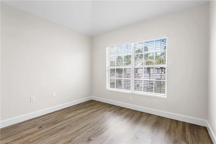 835  Hampton  CIR, Naples, FL 34105