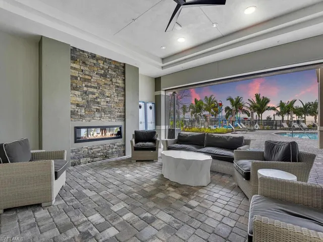 View of patio / terrace with outdoor lounge area and a ceiling fan