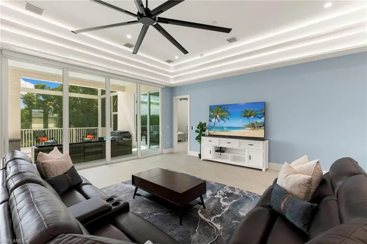 1861 Dogwood Dr, Marco Island, Florida 34145