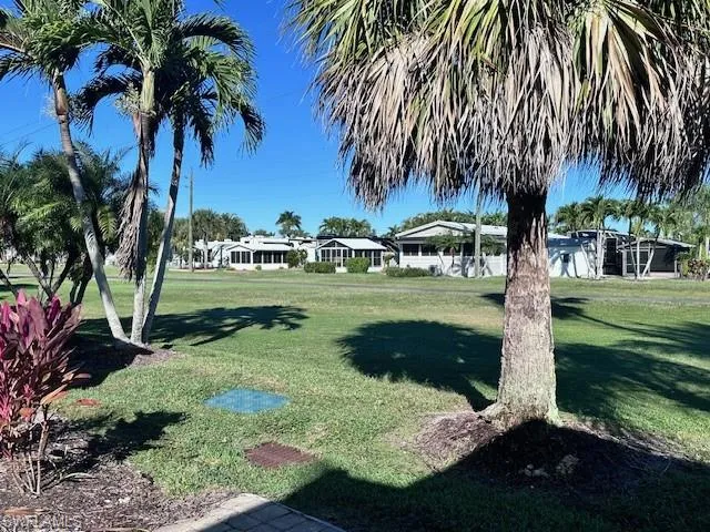 1687 Diamond Lake Cir, Naples, Florida 34114