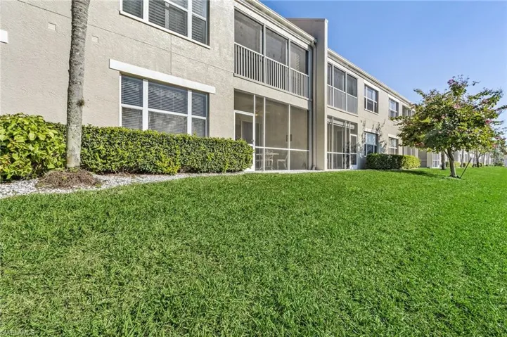5693 Heron Ln 503, Naples, Florida 34110