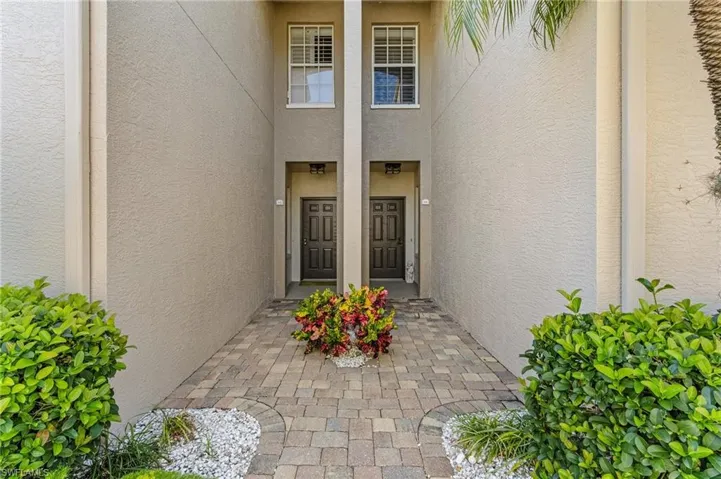 5693 Heron Ln 503, Naples, Florida 34110