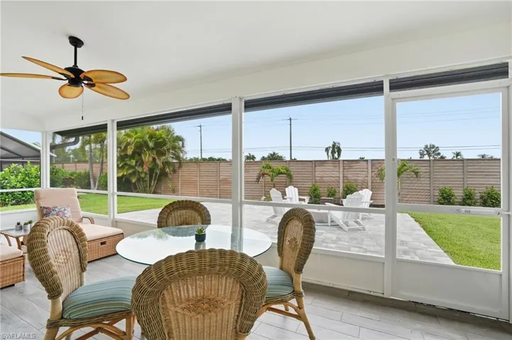 132 Bordeaux Cir, Naples, Florida 34112