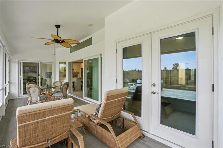 132 Bordeaux Cir, Naples, Florida 34112
