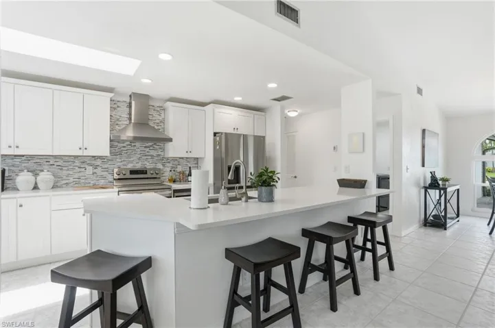 132 Bordeaux Cir, Naples, Florida 34112