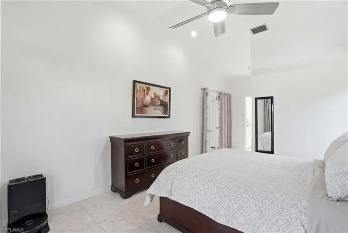 132 Bordeaux Cir, Naples, Florida 34112