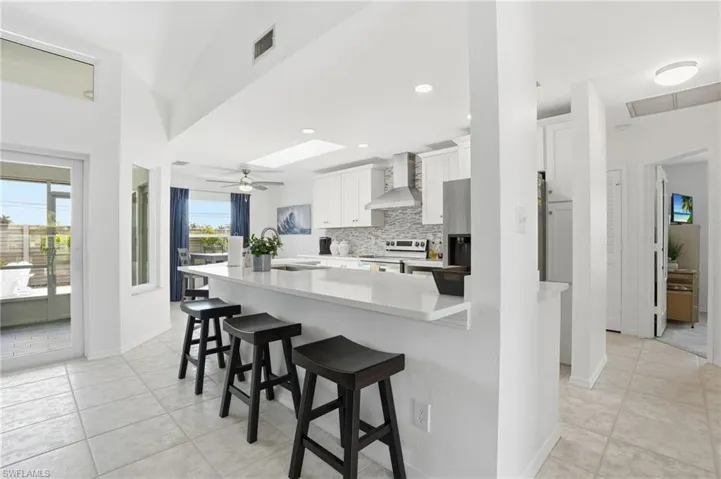 132 Bordeaux Cir, Naples, Florida 34112