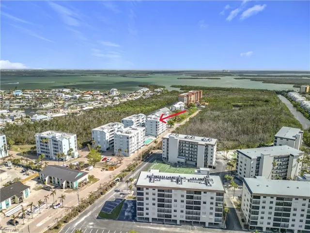 Captains Bay to Estero Bay