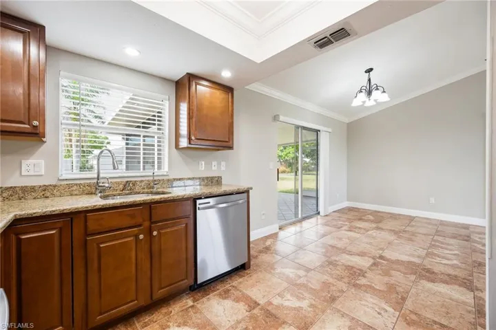 1836 Nw 15th St, Cape Coral, Florida 33993