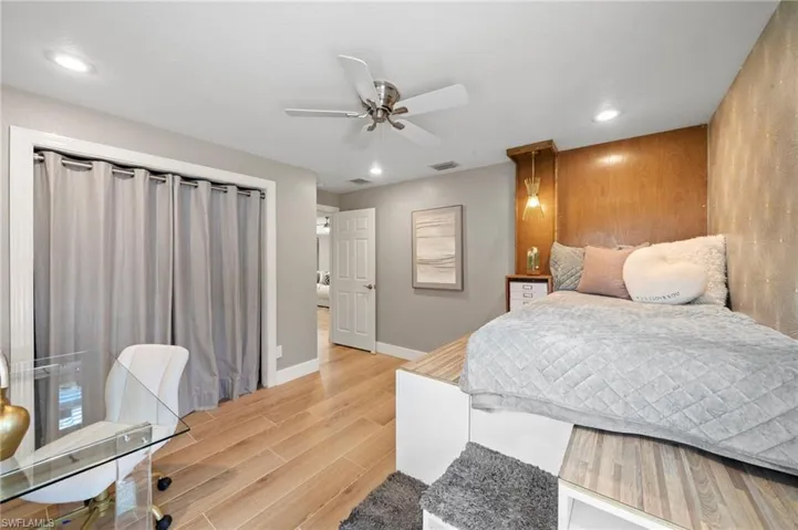 681 15th St Sw, Naples, Florida 34117