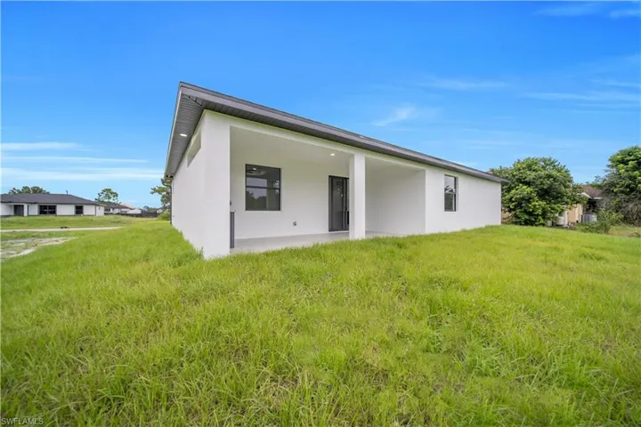 3307 13th St Sw, Lehigh Acres, Florida 33976