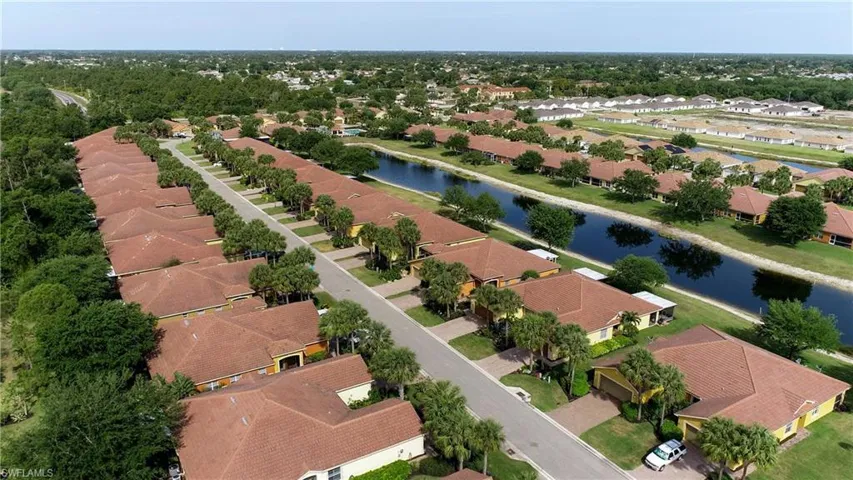 18303 Gibraltar Ln, Lehigh Acres, Florida 33936